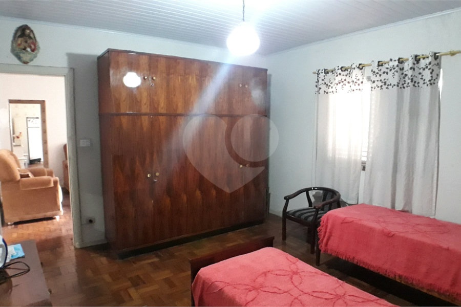 Casa Térrea à venda com 3 quartos, sendo 1 suíte, em Carandiru, São Paulo, SP
