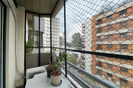 Apartamento à venda com 3 quartos, sendo 1 suíte, em Real Parque, São Paulo, SP