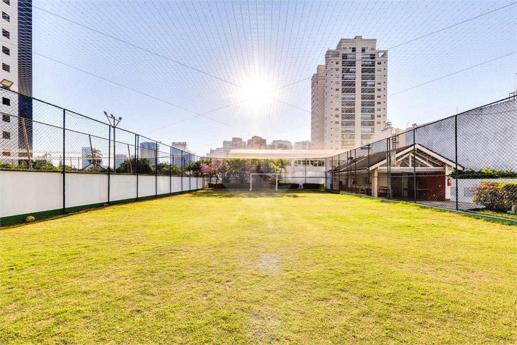 Apartamento à venda com 3 quartos, sendo 1 suíte, em Chácara Santo Antônio (zona Sul), São Paulo, SP