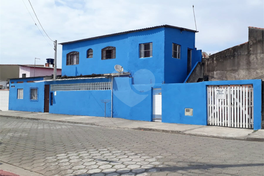 Casa à venda com 3 quartos em Balneário Laranjeiras, Itanhaém, SP