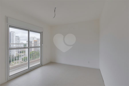 Apartamento à venda com 2 suítes em Santo Amaro, São Paulo, SP