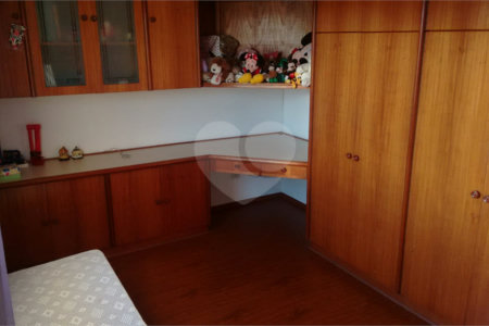 Sobrado à venda com 3 quartos, sendo 1 suíte, em Jaguaré, São Paulo, SP