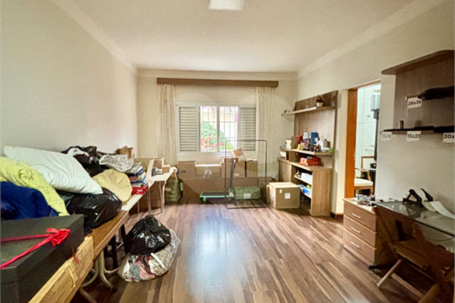 Sobrado à venda com 6 quartos, sendo 5 suítes, em Tremembé, São Paulo, SP