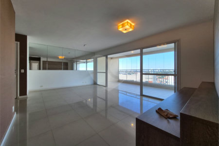 Apartamento à venda com 3 quartos, sendo 1 suíte,  em Jardim Olympia, São Paulo, SP