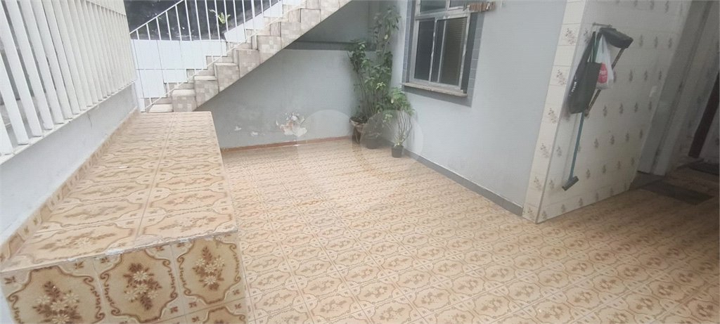 Casa à venda com 3 quartos, sendo 1 suíte,  em Jardim Vila Galvão, Guarulhos, SP