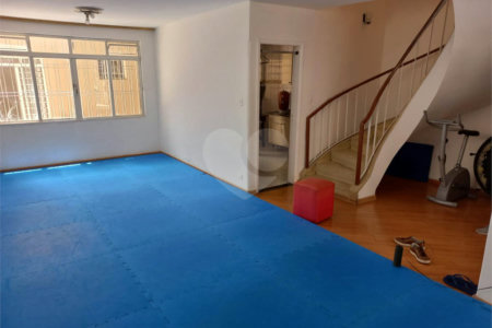 Sobrado à venda com 3 quartos em Vila Clementino, São Paulo, SP