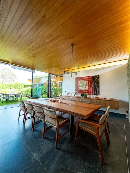 Casa à venda com 3 suítes no condomínio Primavera, Salto - SP