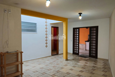 Casa Térrea com Vista para a Pedra Grande, em Nova Gardênia, Atibaia - SP