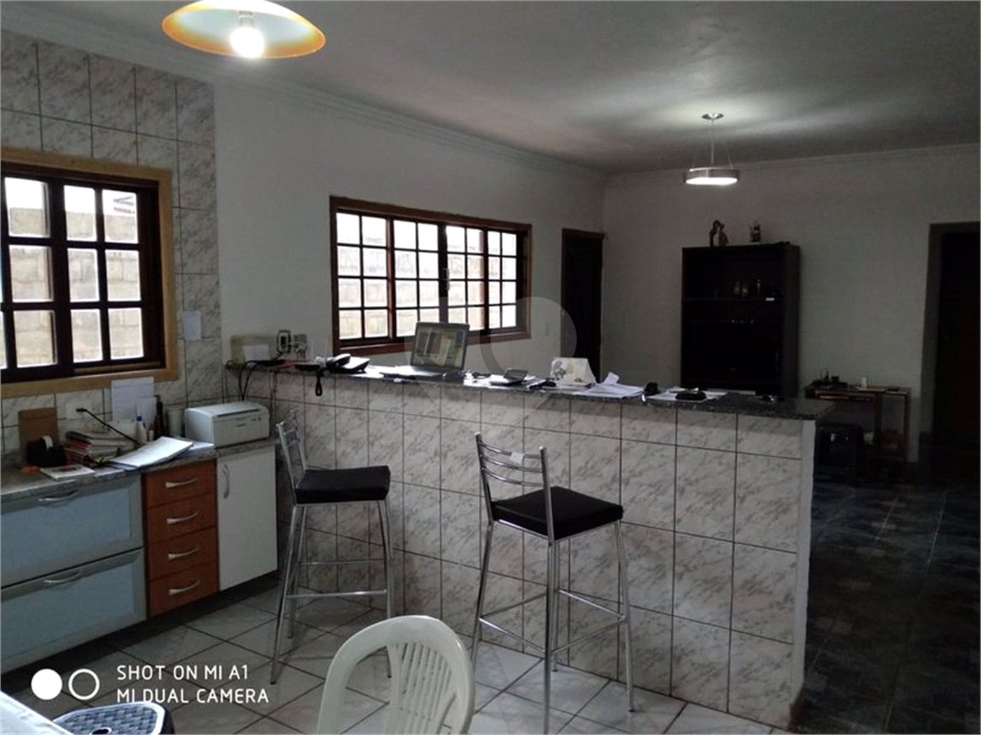 Sobrado à venda com 4 quartos, sendo 3 suítes, em Serra da Cantareira, Mairiporã, SP