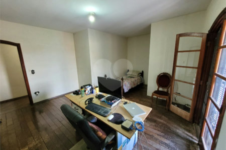 Casa à venda com 3 quartos, sendo 1 suíte, em Parque da Lapa, São Paulo, SP