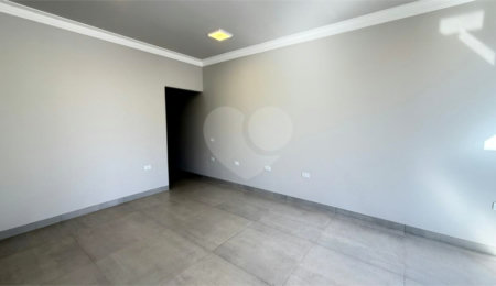 Casa à venda com 3 quartos, sendo 1 suíte,  em Ipê, Três Lagoas, MS
