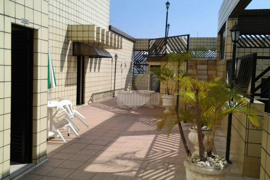 Apartamento à venda com 3 quartos, sendo 2 suítes, em Vila Tupi, Praia Grande, SP