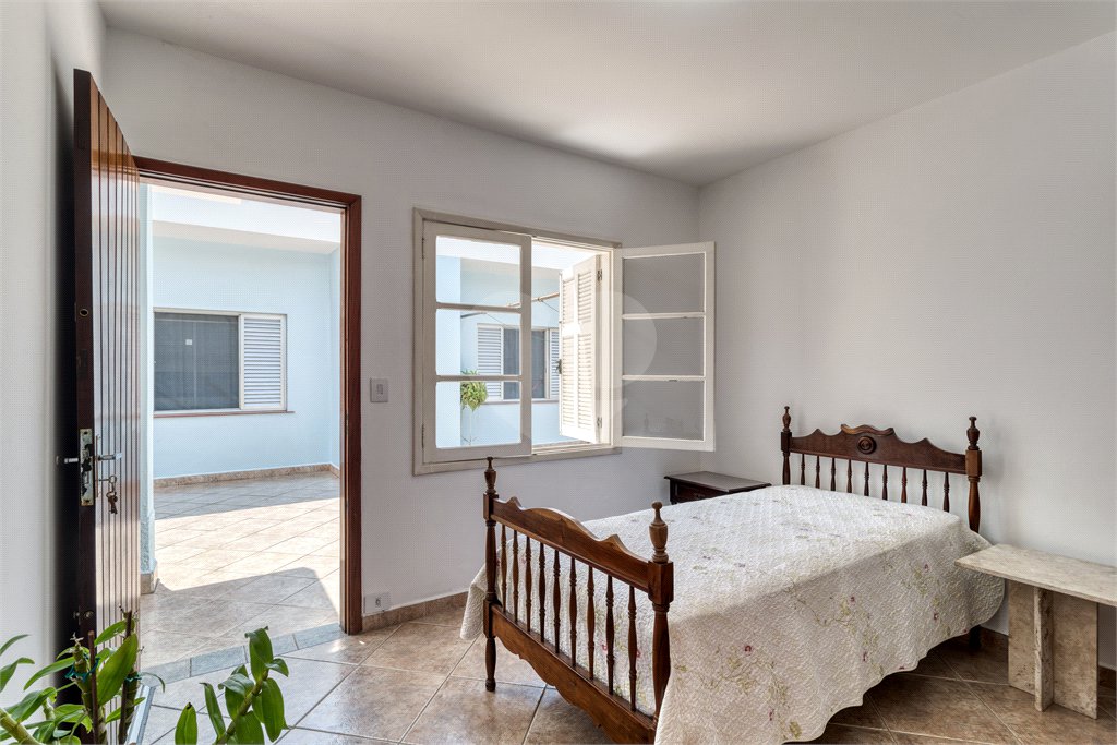 Casa Térrea à venda com 3 quartos, sendo 1 suíte,  em Alto da Boa Vista, São Paulo, SP