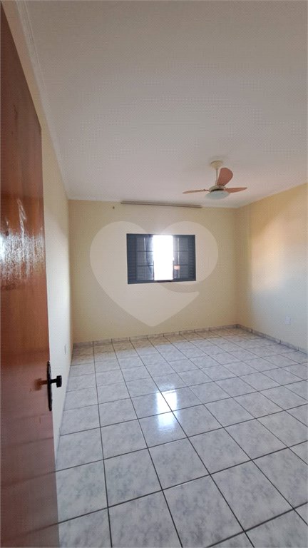 Sobrado à venda com 3 quartos, sendo 2 suítes, em Jardim Adriana, Indaiatuba, SP