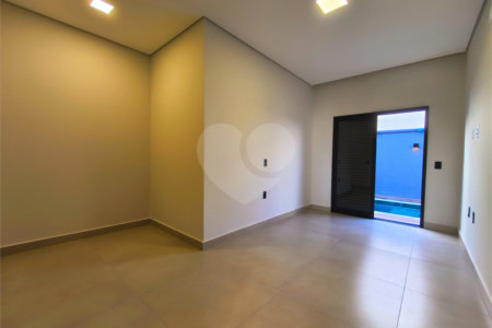 Casa à venda com 3 quartos, sendo 1 suíte, no condomínio Horto Florestal Villagio, Sorocaba - SP
