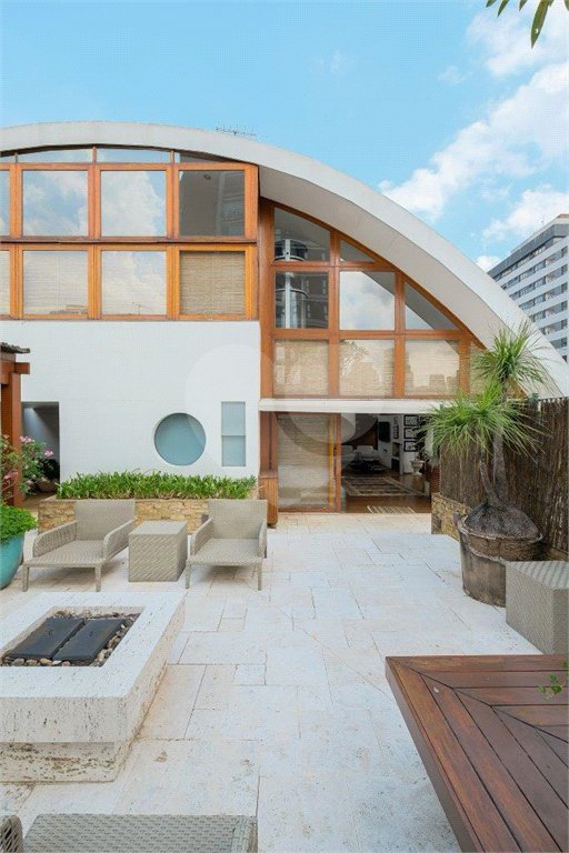 Apartamento à venda com 4 quartos, sendo 1 suíte, em Jardim América, São Paulo, SP