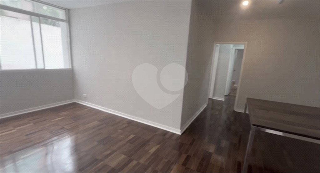 Apartamento à venda com 3 quartos, sendo 1 suíte, em Jardim Paulista, São Paulo, SP