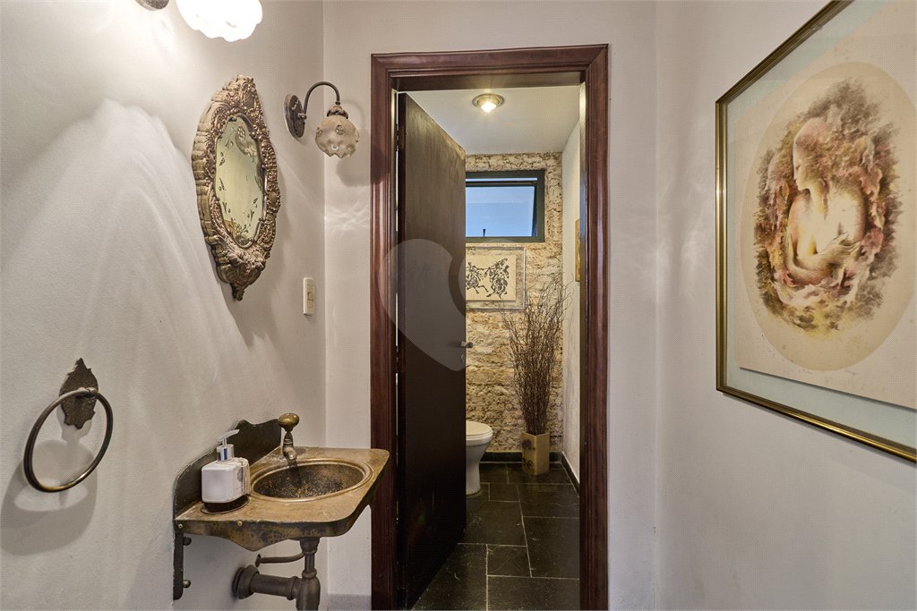 Casa à venda com 4 suítes em Granja Julieta, São Paulo, SP