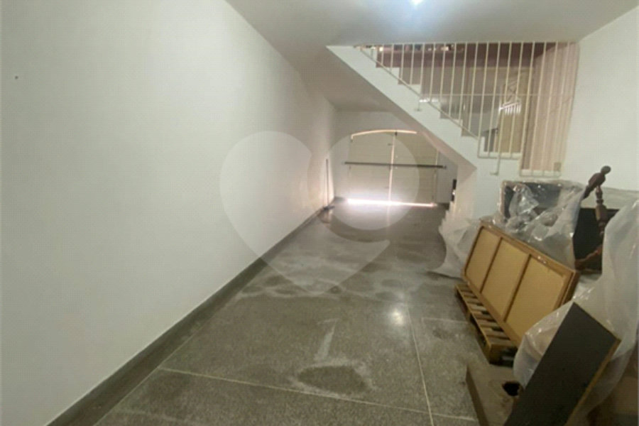 Sobrado à venda com 3 quartos, sendo 1 suíte, em Tremembé, São Paulo, SP