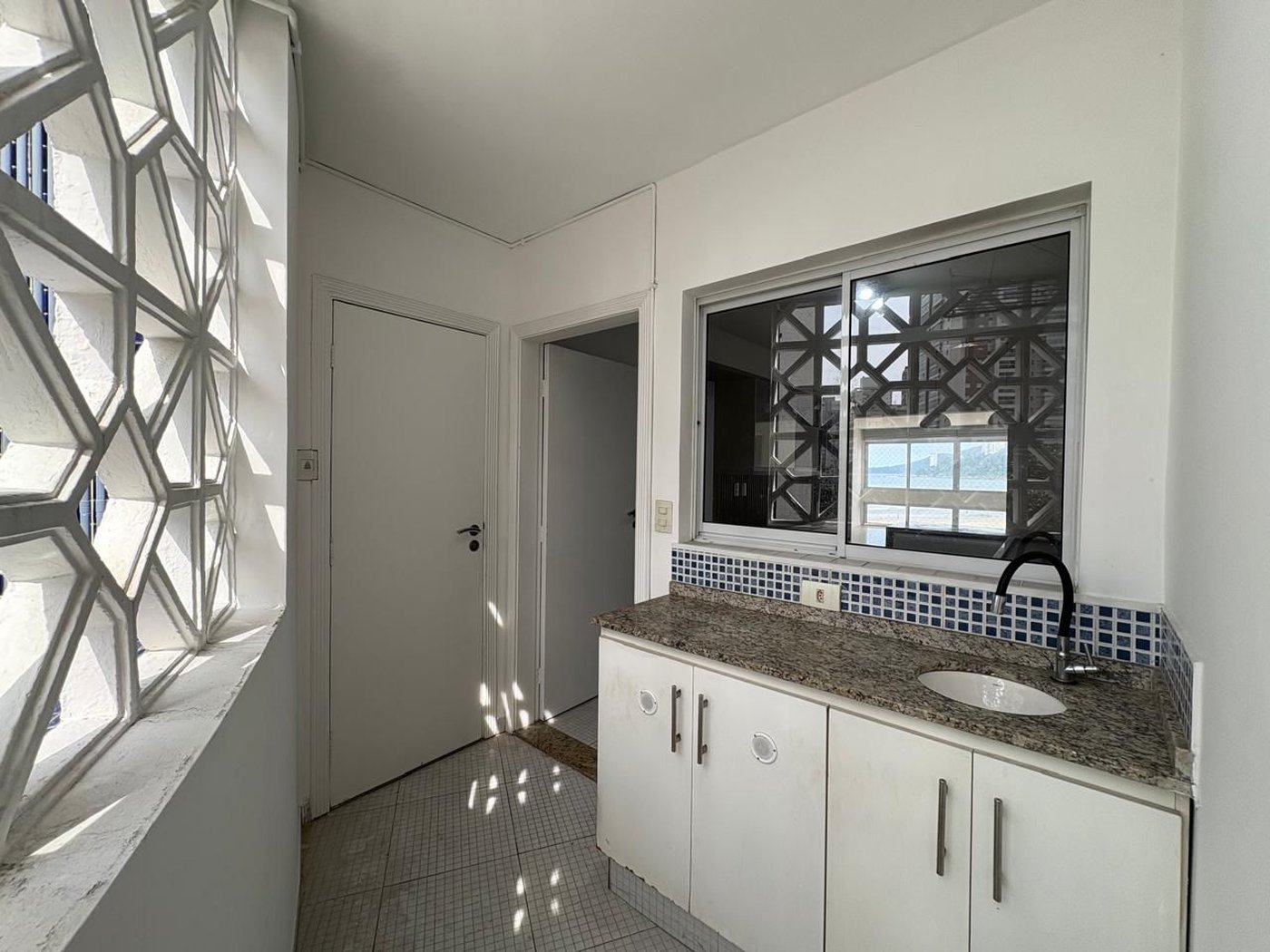 Apartamento com 3 dormitórios, 141 m² - venda por R$ 1.300.000,00 ou aluguel por R$ 8.180,00/mês - José Menino - Santos/SP