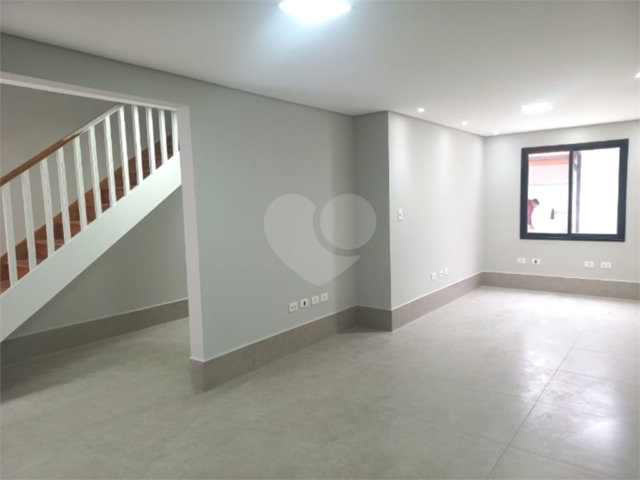Sobrado para alugar com 3 quartos em Santana, São Paulo, SP