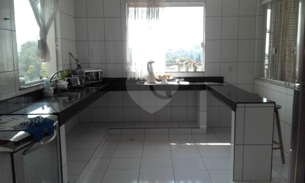 Sobrado à venda com 4 suítes em Tremembé, São Paulo, SP