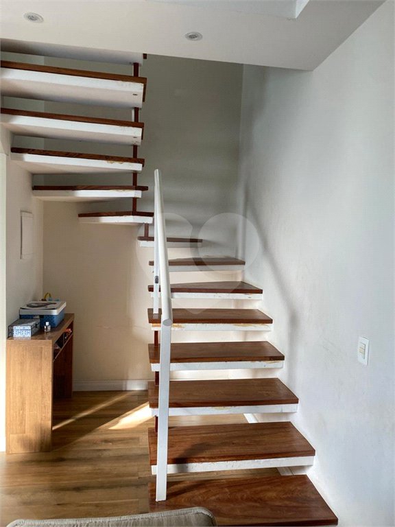 Casa à venda com 3 quartos, sendo 1 suíte, no condomínio Vida Verde 1, Suzano - SP