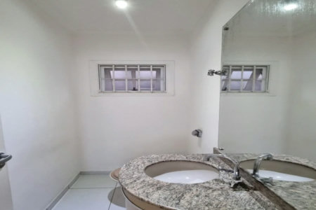 SOBRADO DE 3 DORMITORIOS EM CONDOMINIO À VENDA – PRÓXIMO À USP E À PRAÇA ELIS REGINA