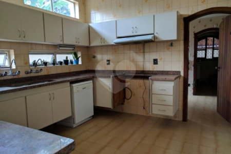 Casa à venda com 4 quartos, sendo 2 suítes, em Brooklin Velho, São Paulo, SP