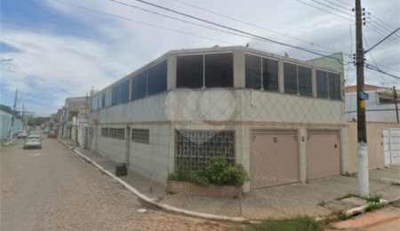 Sobrado à venda com 7 quartos, sendo 1 suíte,  em Vila Maria Baixa, São Paulo, SP