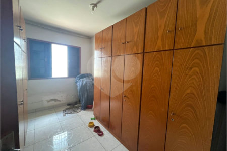 Casa à venda com 3 quartos, sendo 1 suíte,  em Jardim Franca, São Paulo, SP