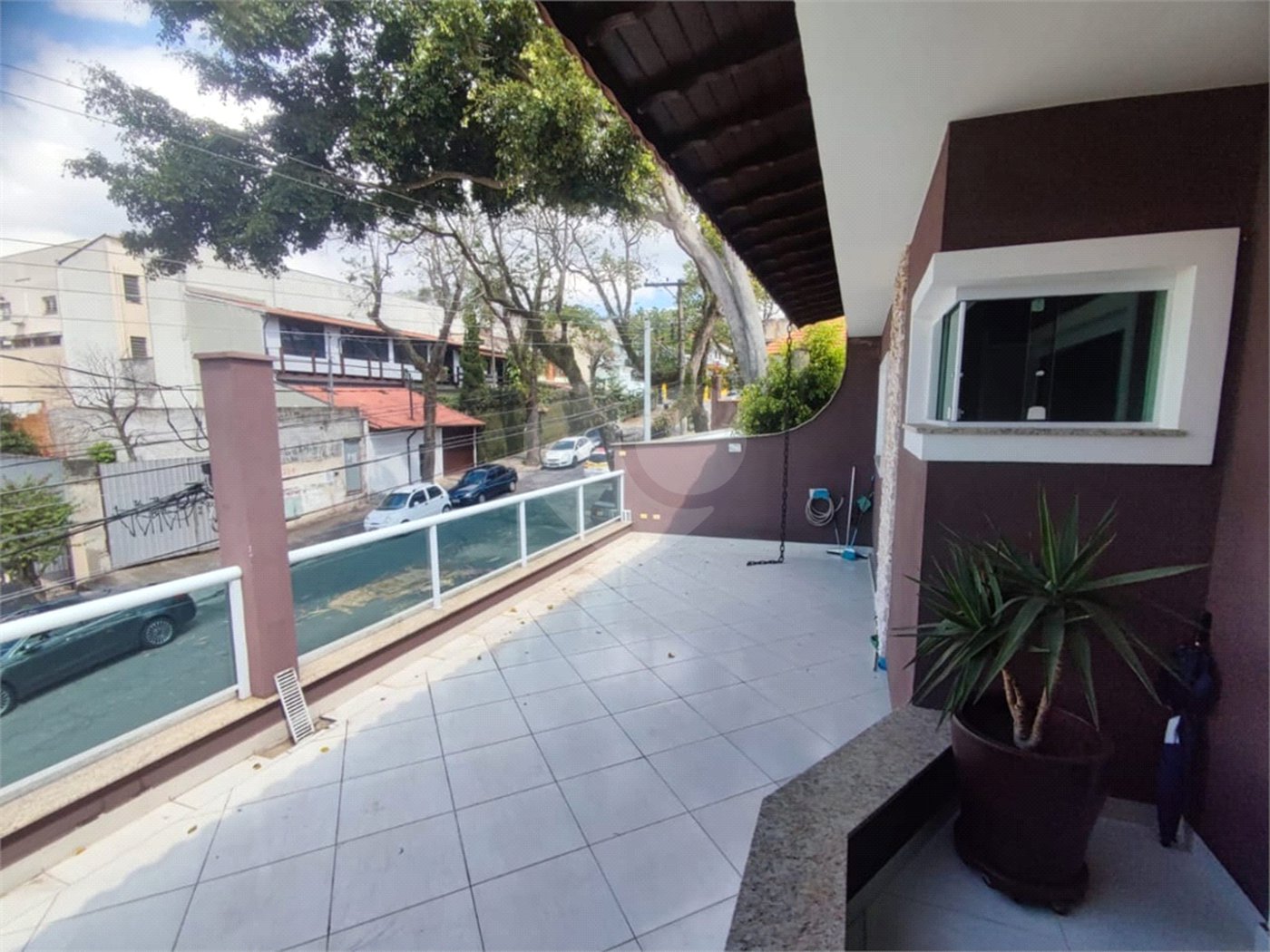 Sobrado à venda com 3 quartos, sendo 2 suítes,  em Vila Pires, Santo André, SP