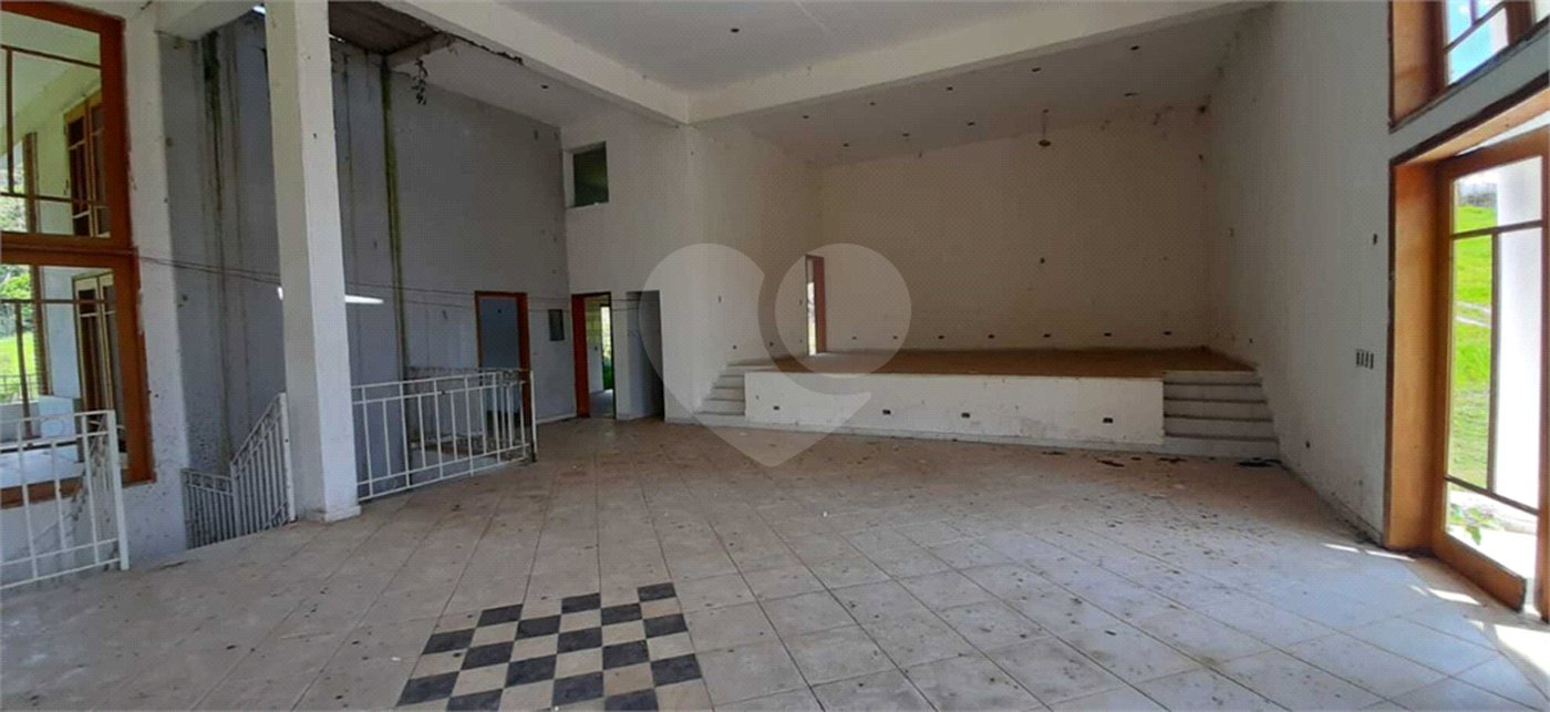 Casa à venda com 1 suíte em Santa Inês, Mairiporã, SP