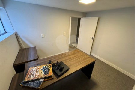 Casa à venda com 4 quartos, sendo 1 suíte, em Jardim das Samambaias, Jundiaí, SP