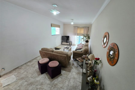 Casa Térrea à venda com 3 quartos, sendo 1 suíte, em Vila Mazzei, São Paulo, SP