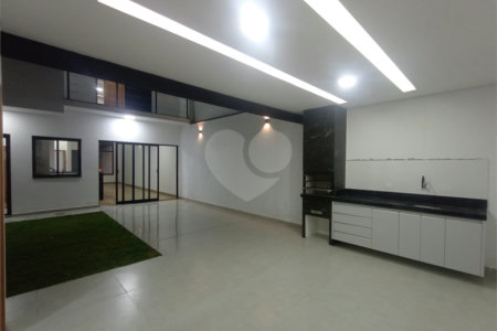 Casa à venda com 3 quartos, sendo 2 suítes, no condomínio Vila Rica, Indaiatuba - SP