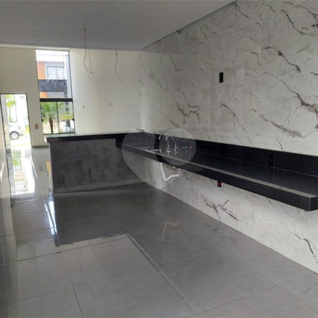 Casa à venda com 3 quartos, sendo 1 suíte, no condomínio Horto Florestal Villagio, Sorocaba - SP