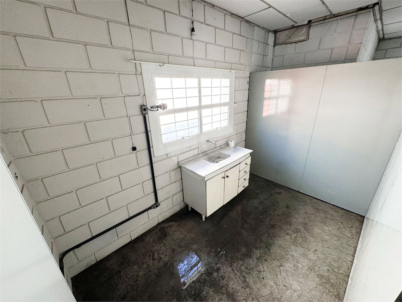Salão para alugar em Iporanga, Sorocaba, SP