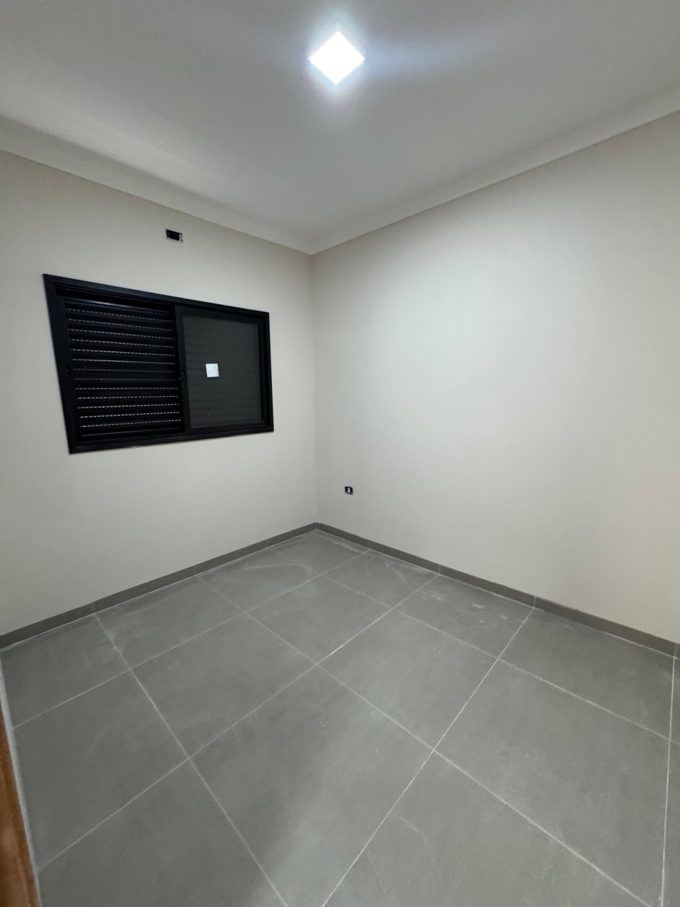 Casa à venda com 2 quartos em Ipê, Três Lagoas, MS