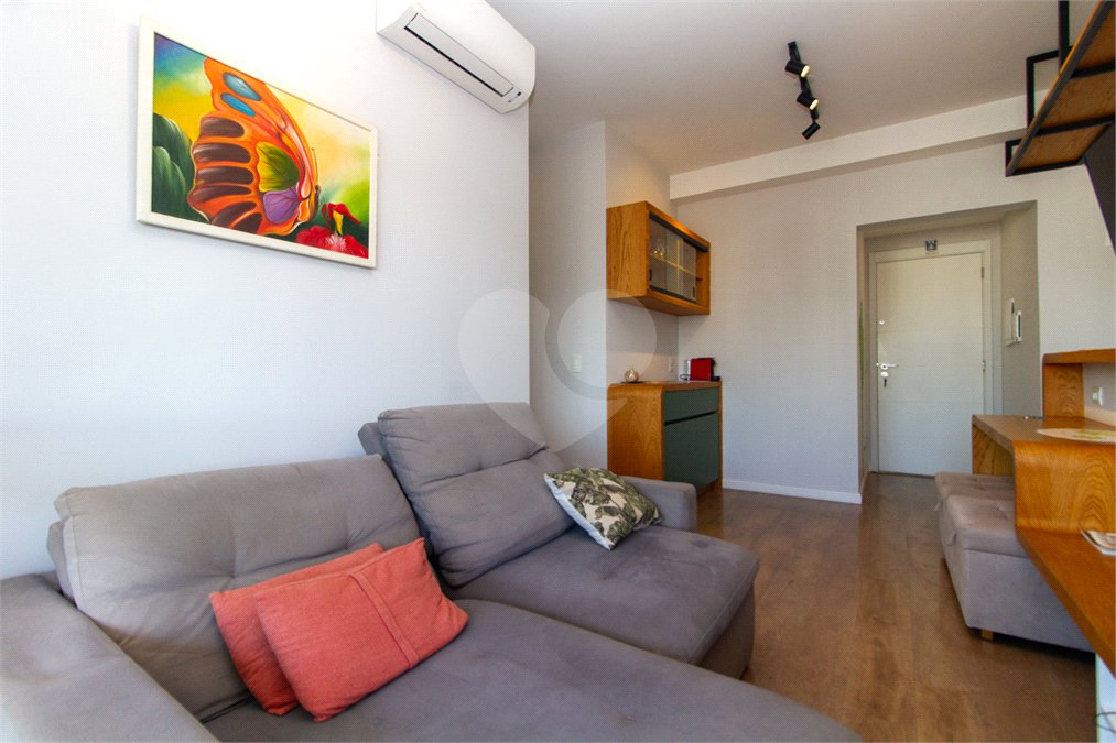 Apartamento para alugar com 2 quartos, sendo 1 suíte, em Pinheiros, São Paulo, SP