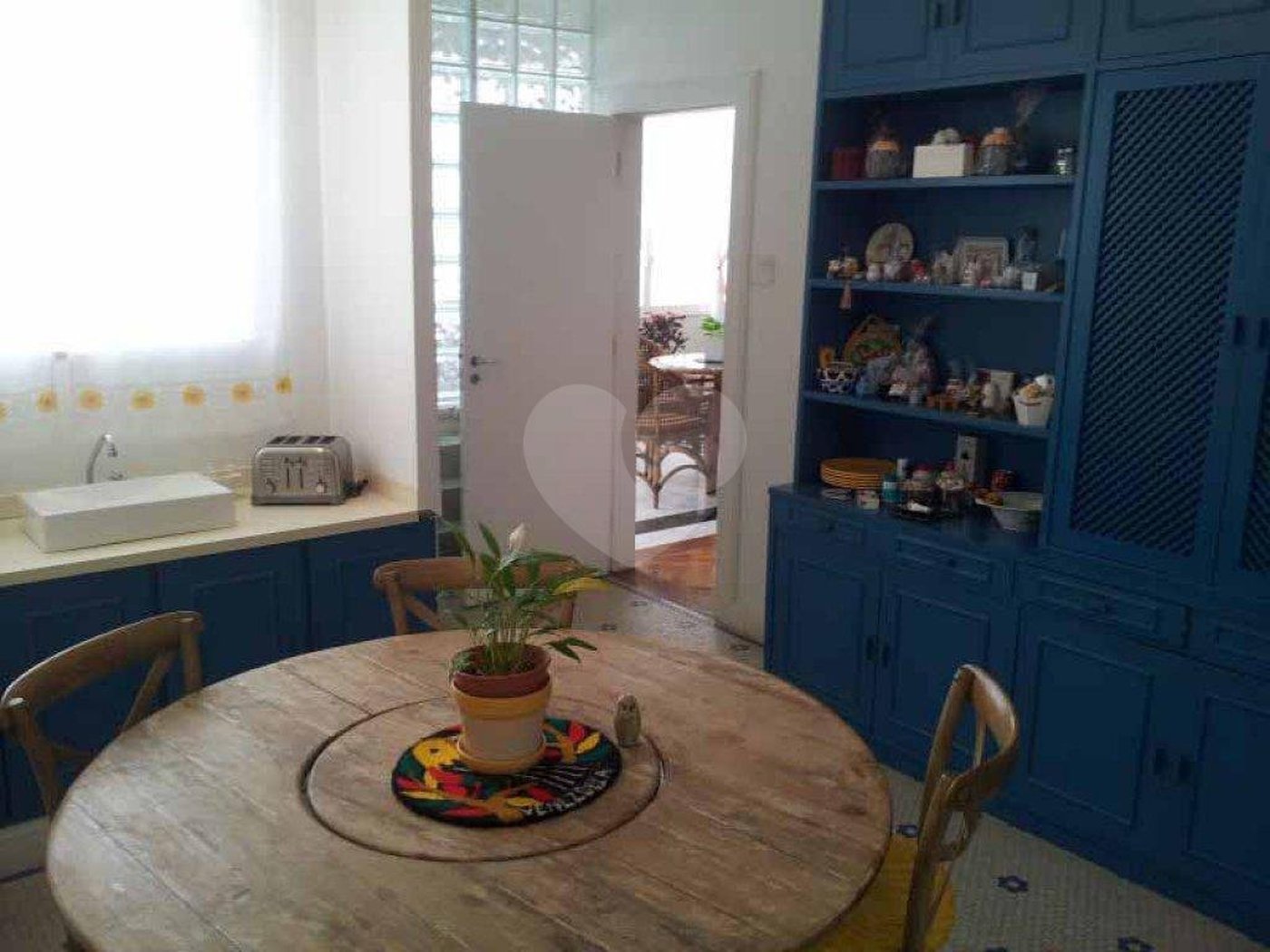Apartamento à venda com 3 quartos, sendo 1 suíte,  em Bela Vista, São Paulo, SP