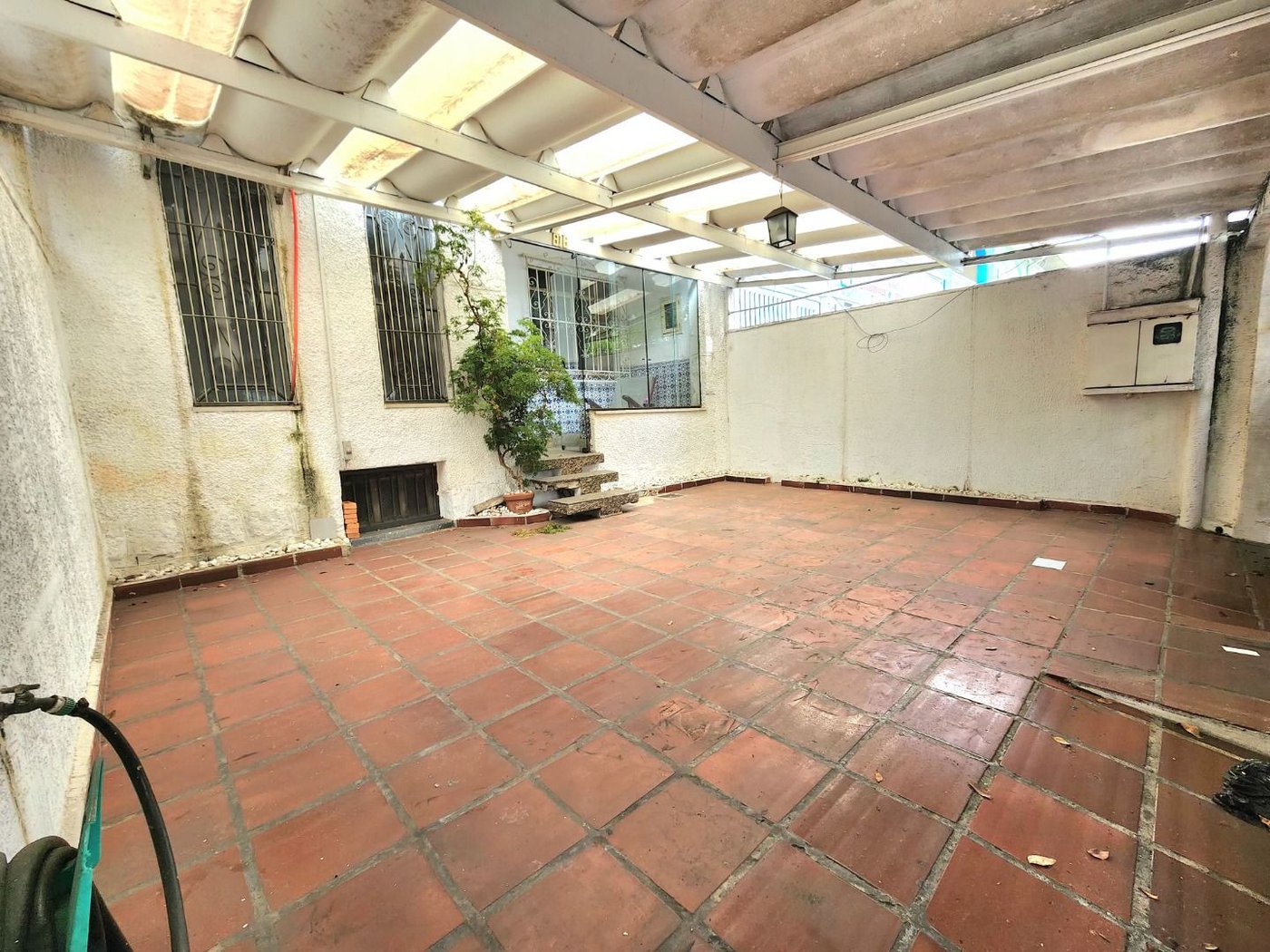 Casa com 3 dormitórios à venda, 198 m² por R$ 1.099.000,00 - Marapé - Santos/SP