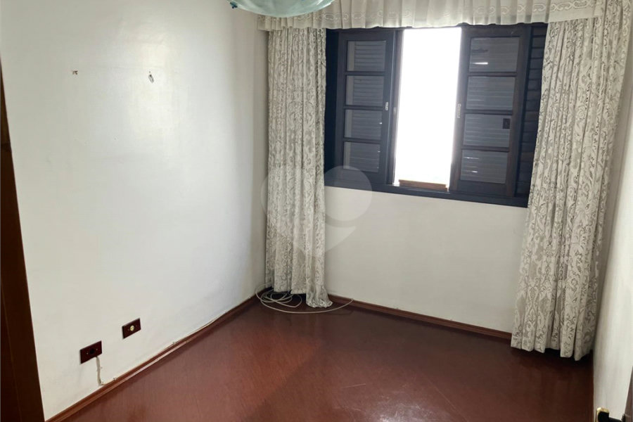 Sobrado à venda com 3 quartos, sendo 1 suíte, em Vila Mazzei, São Paulo, SP