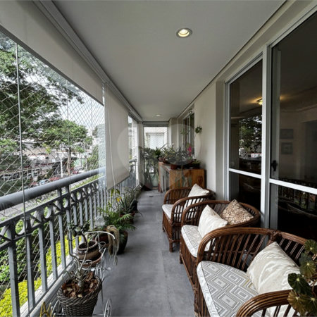 Apartamento para alugar com 3 suítes em Vila Romana, São Paulo, SP
