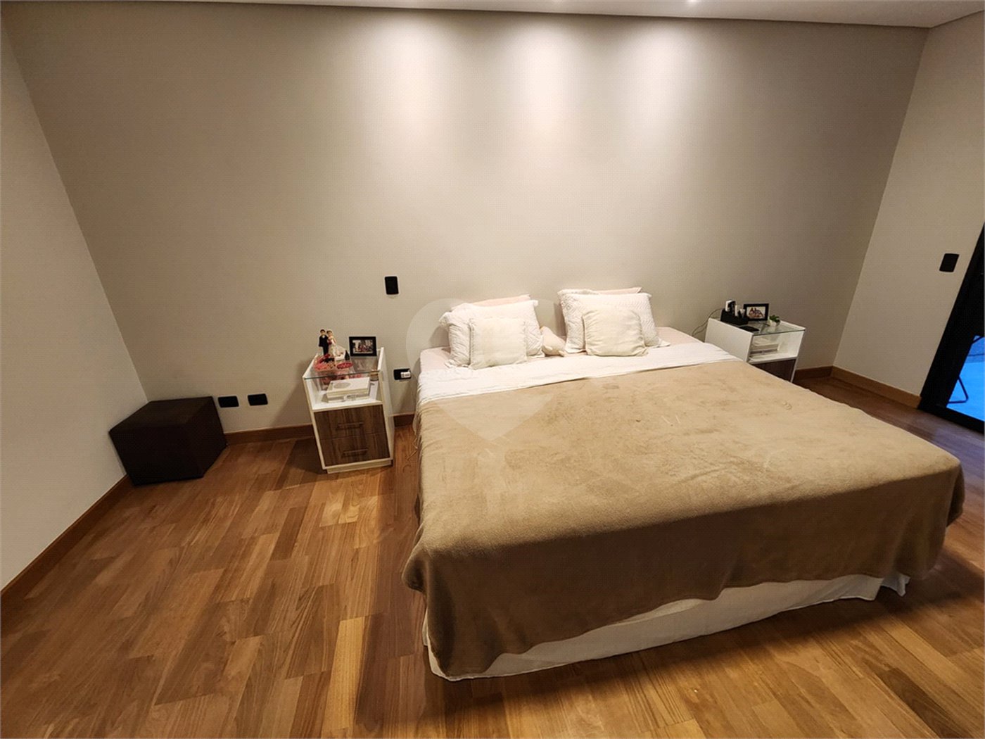 Casa à venda com 4 suítes em Jardim Prudência, São Paulo, SP