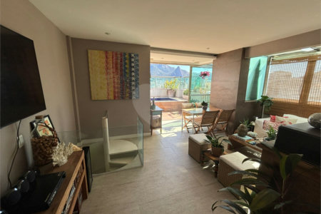 Cobertura à venda com 3 quartos, sendo 2 suítes,  em Vila Isabel, Rio de Janeiro, RJ