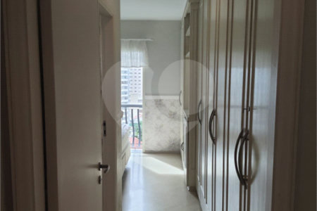 Apartamento à venda com 3 quartos, sendo 1 suíte, em Indianópolis, São Paulo, SP