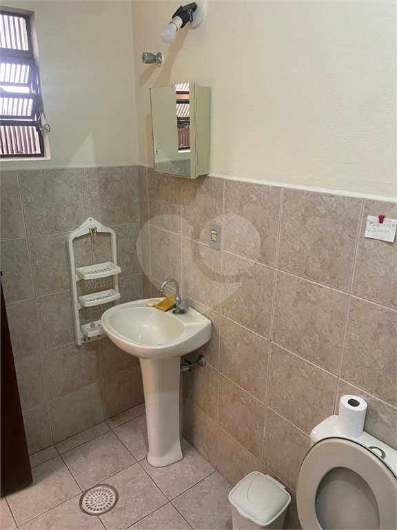 Sobrado à venda com 3 quartos, sendo 1 suíte,  em Jardim Selma Helena, Poá, SP