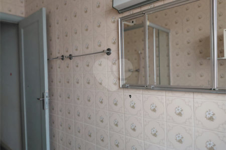 Sobrado à venda com 2 quartos em Vila Ipojuca, São Paulo, SP