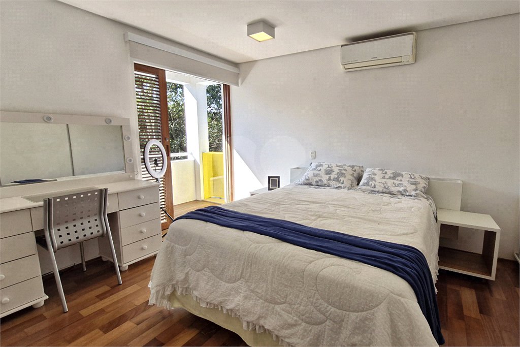 Casa à venda com 3 suítes em Jardim Prudência, São Paulo, SP